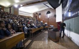 NASA’dan ayrılıp Türkiye’ye döndü,.. Şimdi üniversitede ders veriyor!