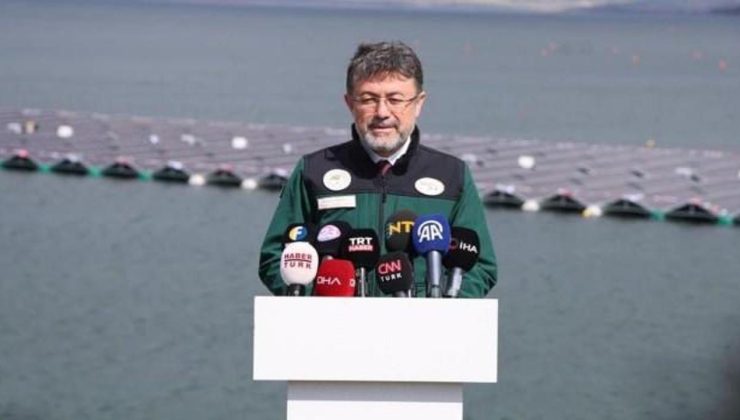Bakan Yumaklı, Türkiye’nin ilk yüzer güneş enerjisi santralini inceledi