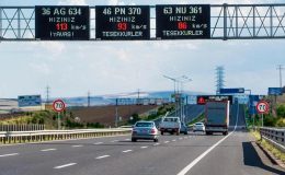 Bakan Uraloğlu açıkladı: Akıllı yollar geliyor