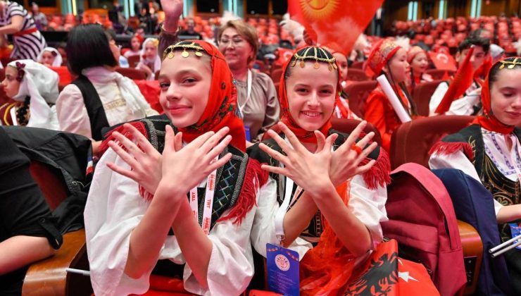 Cumhurbaşkanı Külliyesi’nde ‘TRT 46. Uluslararası 23 Nisan Çocuk Şenliği’ gala programı