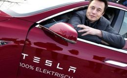 Elon Musk tarih verdi! Tesla ilk robot taksisini tanıtacak…