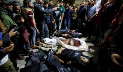 İsrail Gazze’de ABD merkezli uluslararası yardım kuruluşu çalışanı 7 kişiyi katletti
