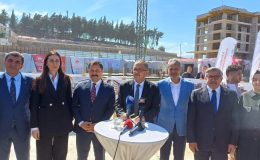 Bakan Özhaseki: 1 yıl içinde 400 bin deprem konutu teslim edilmiş olacak