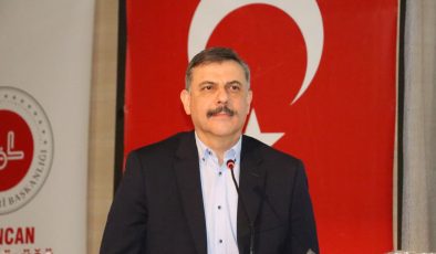 Erzurum Valisi Mustafa Çiftçi, “Hafız Kal Yarışması”nda Türkiye birincisi oldu