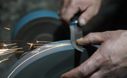 Gaziantep’te bıçak bileme ustalarından randevulu hizmet