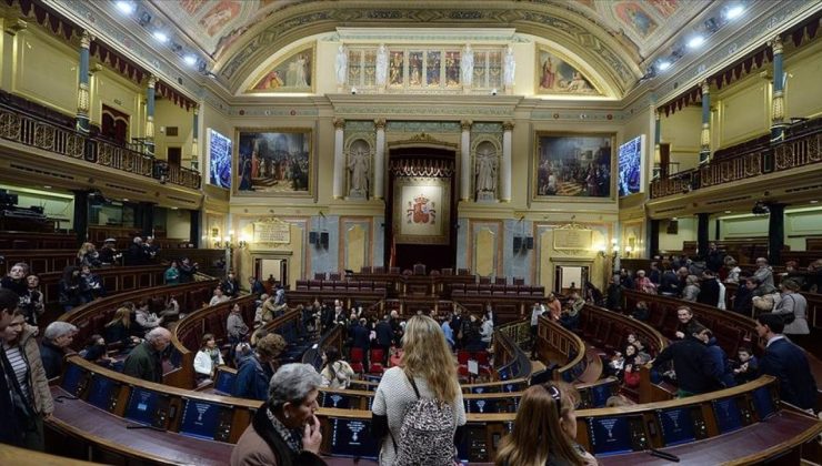 İspanya Meclisi, Katalan ayrılıkçıları affetti