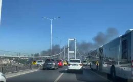 Ortaköy’de tarihi binada yangın! Boğazı duman kapladı!