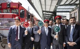 Turistik Tatvan Treni törenle ilk seferine başladı