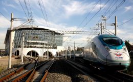 Demir yollarında elektrikli dönüşüm!