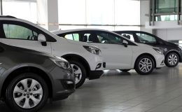 Sıfır araçlarda Genel Güvenlik Yönetmeliği ertelendi! Fiyatlara zam gelecek mi?